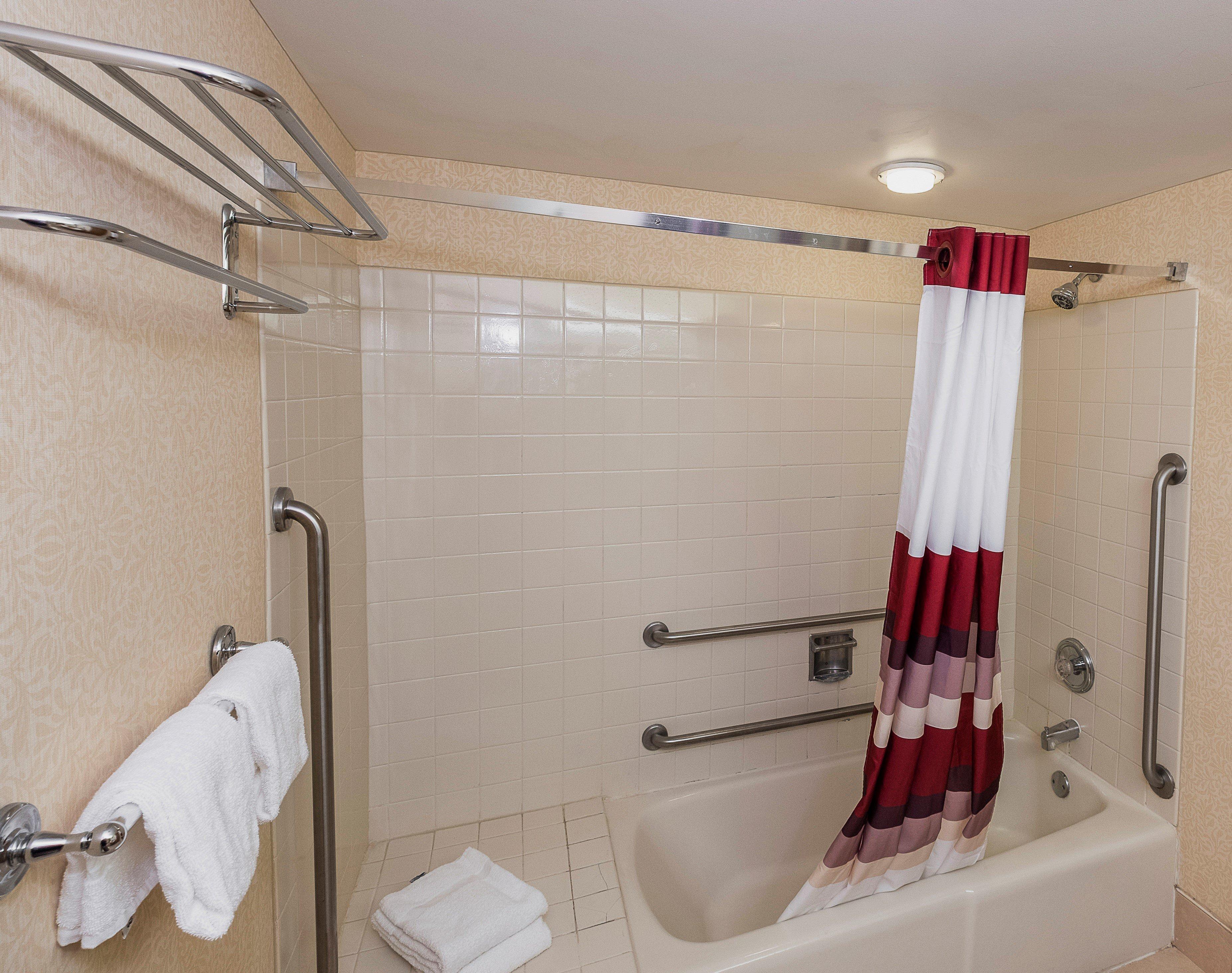 Red Roof Inn & Suites Mt Holly - Mcguire Afb Westampton Exterior photo