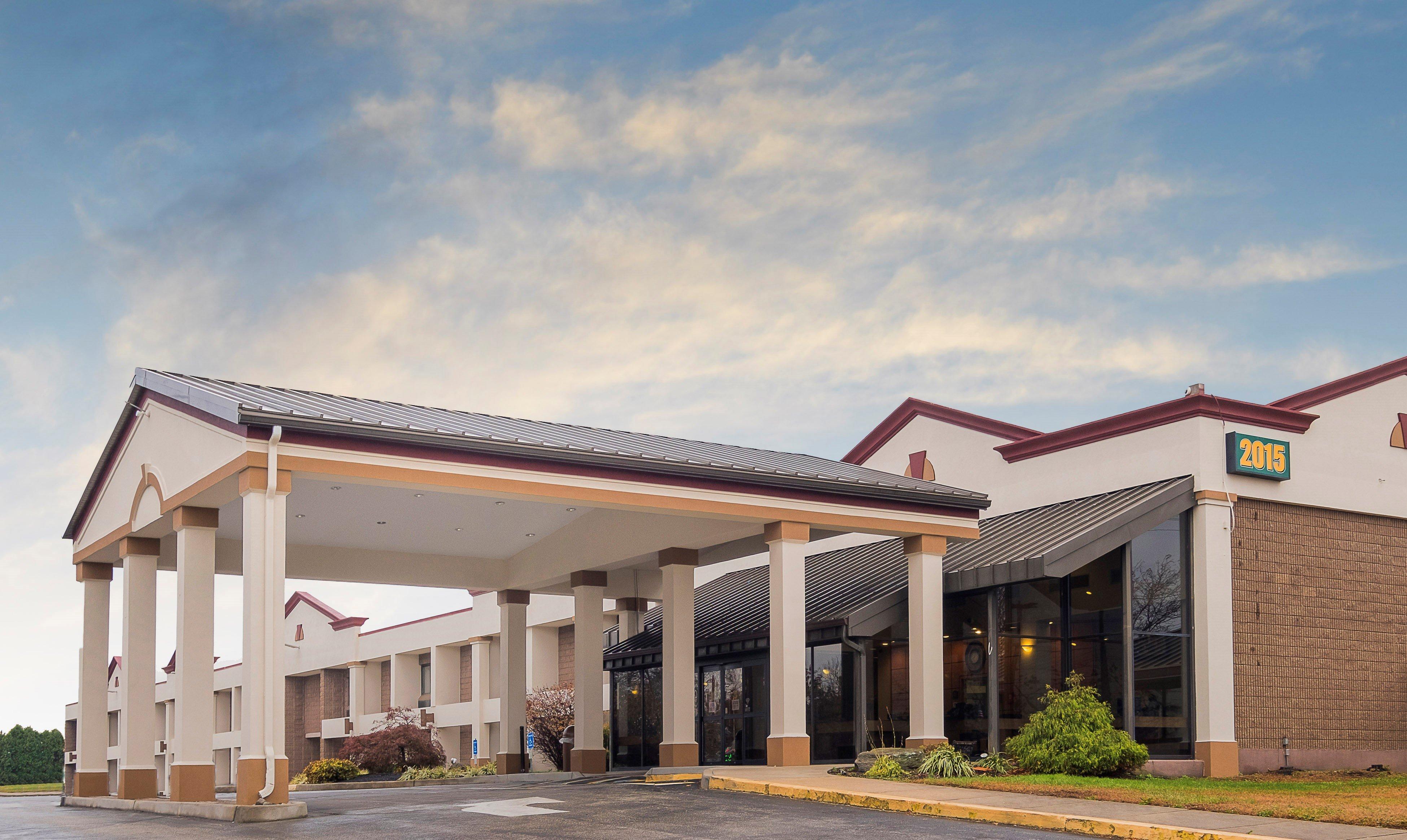 Red Roof Inn & Suites Mt Holly - Mcguire Afb Westampton Exterior photo